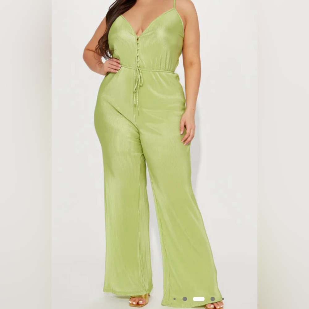 Fashion Nova Green Jumpsuit with Belted Waist and Wide-Leg Design